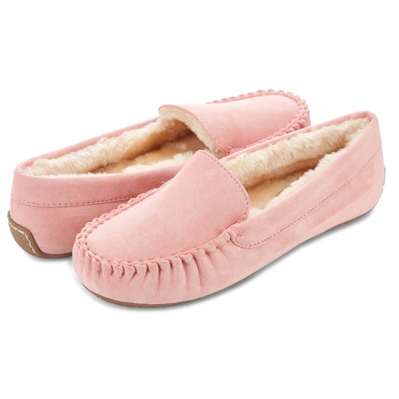 Floopi Shoes - 2 for $10 Pink Women’s Moccasin Faux Suede Slippers in Women’s size 9
